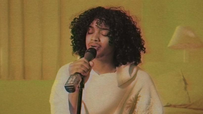 Press Play At Home: Trinidad Cardona Shares A Relaxed Bedroom Performance Of His Viral TikTok Hit, "Dinero"
